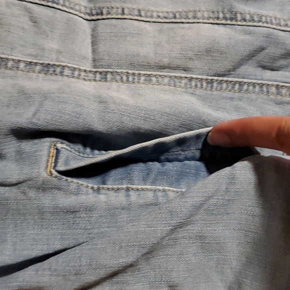 Light wash Denim Short Sleeve Jacket - Picture 7 of 14